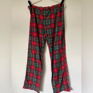 Women’s plaid pajama pants